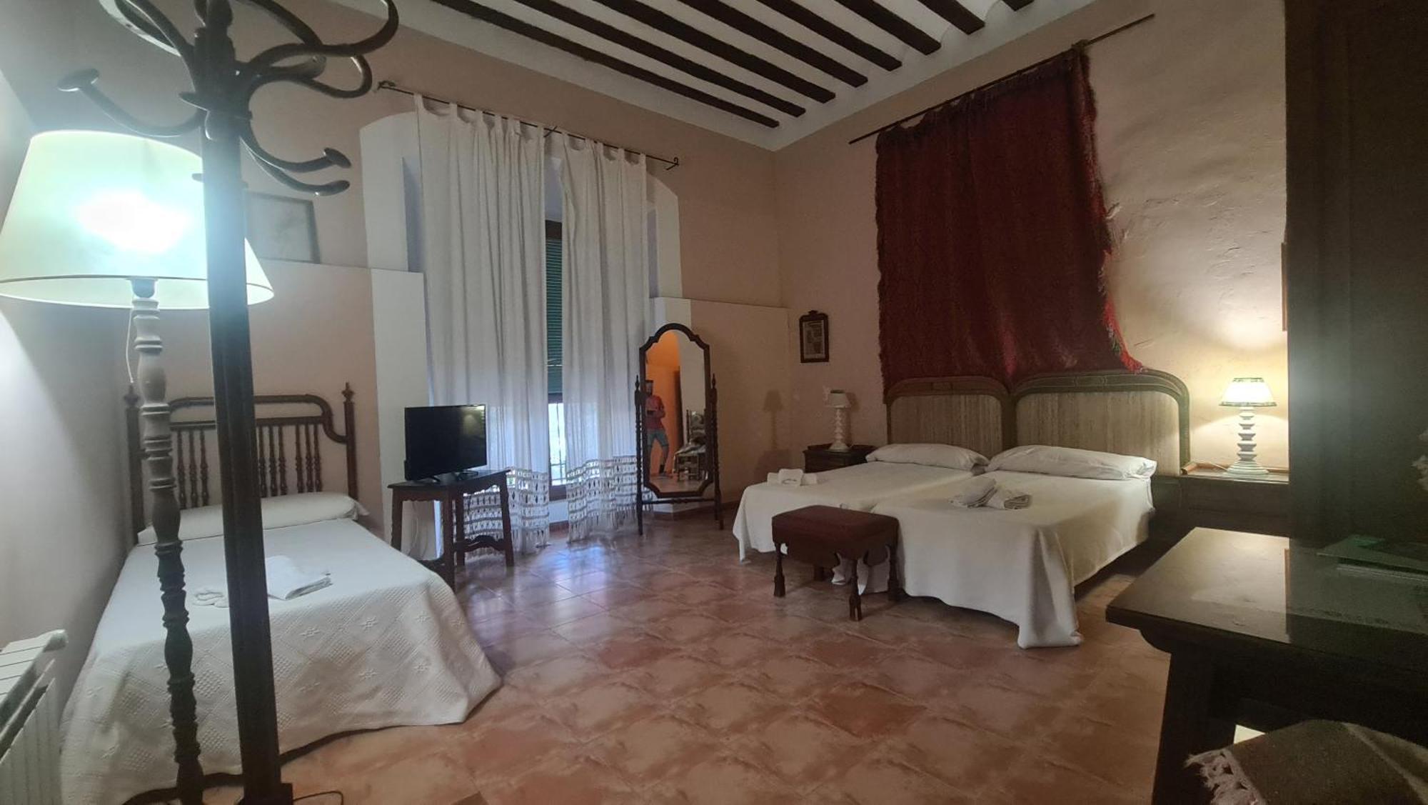 Casa Palacio Conde De Garcinarro Huete Екстер'єр фото